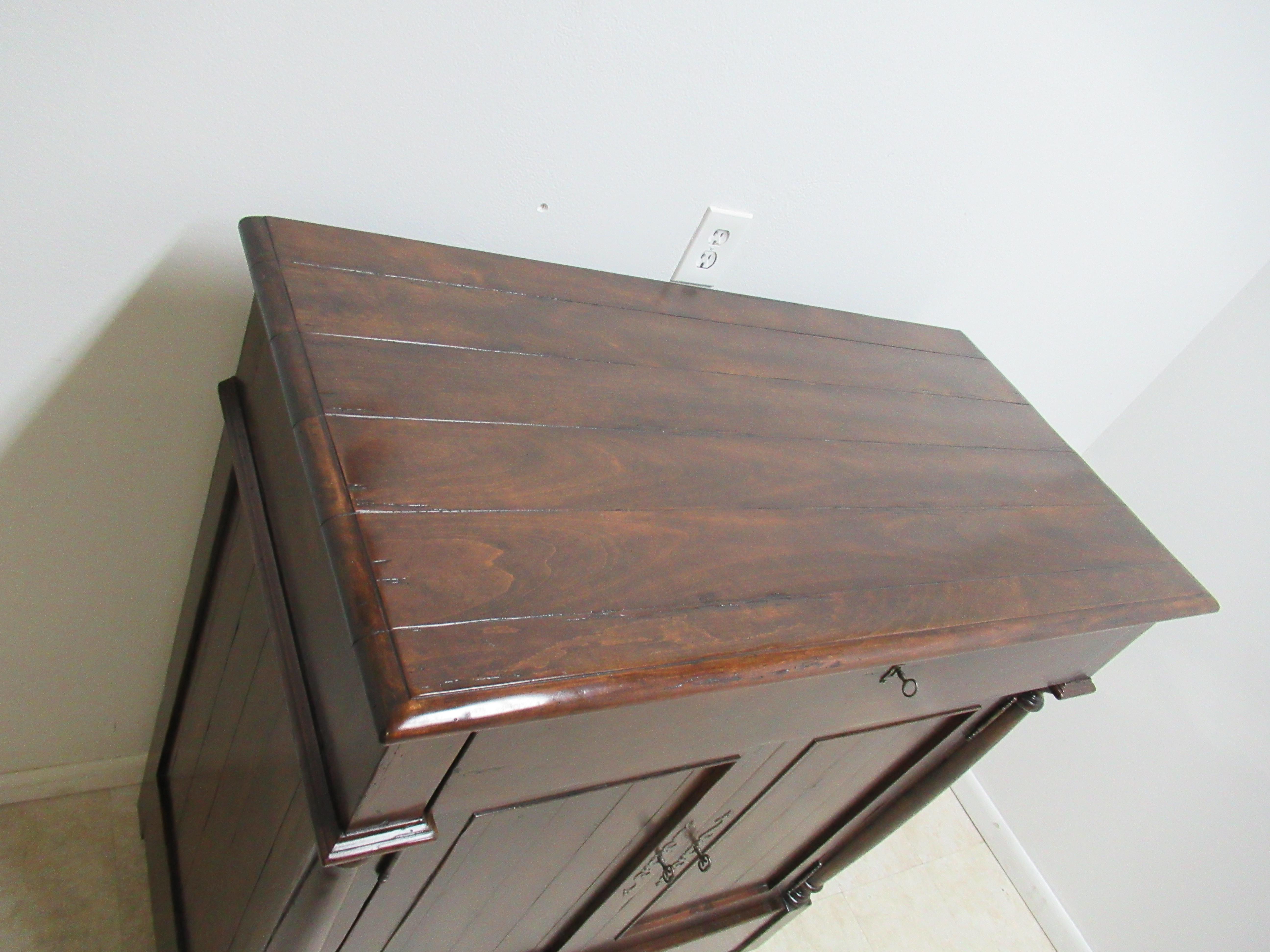 Custom Bausman Company British Colonial Distressed Tv Entertainment Cabinet Pine